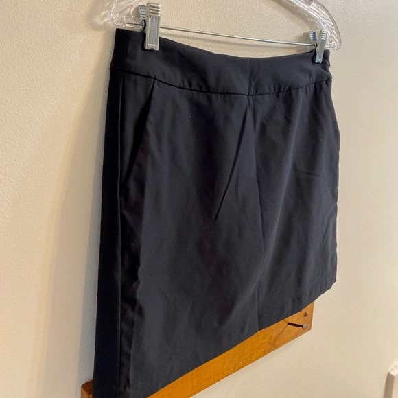 Nike Golf Women’s Black Golf Skort Skirt with Back Swoosh Size 4 Activewear - Picture 6 of 15